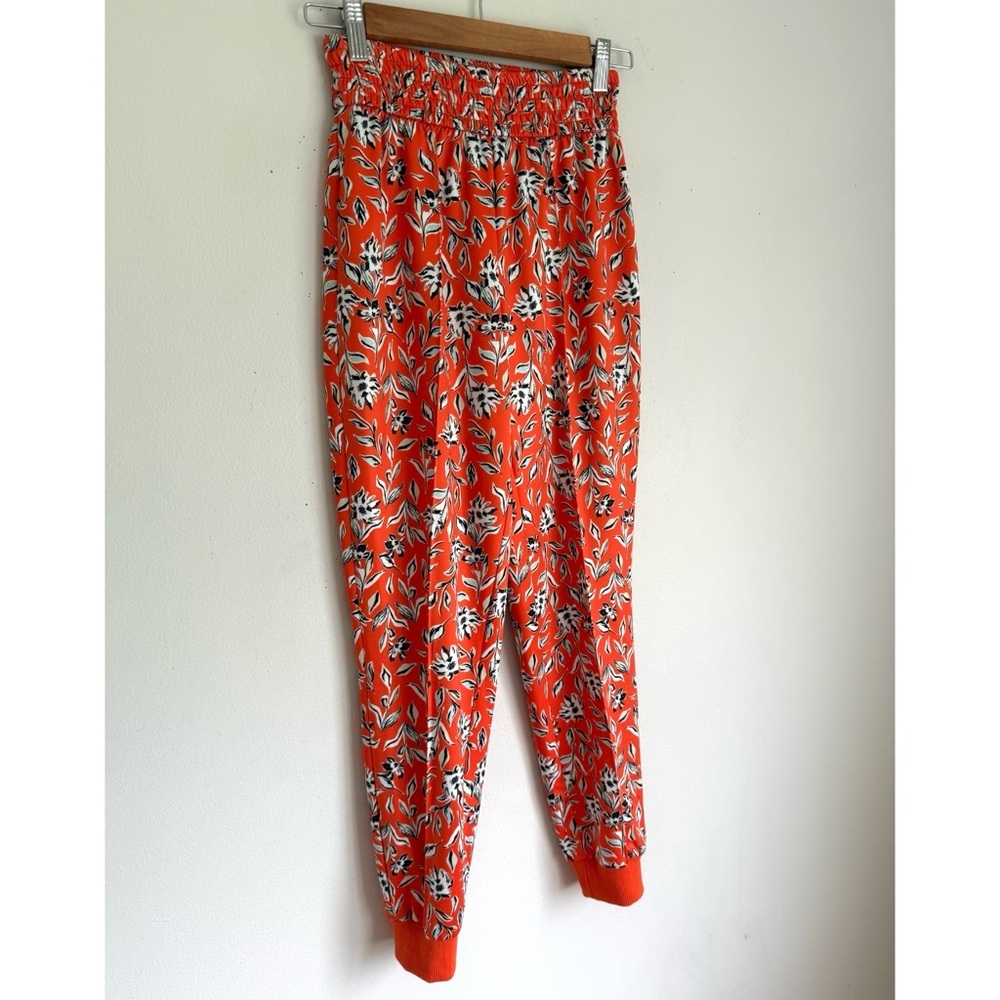 Alice + Olivia Tokyo High-Tech Floral Joggers in Orange - Picture 3 of 7